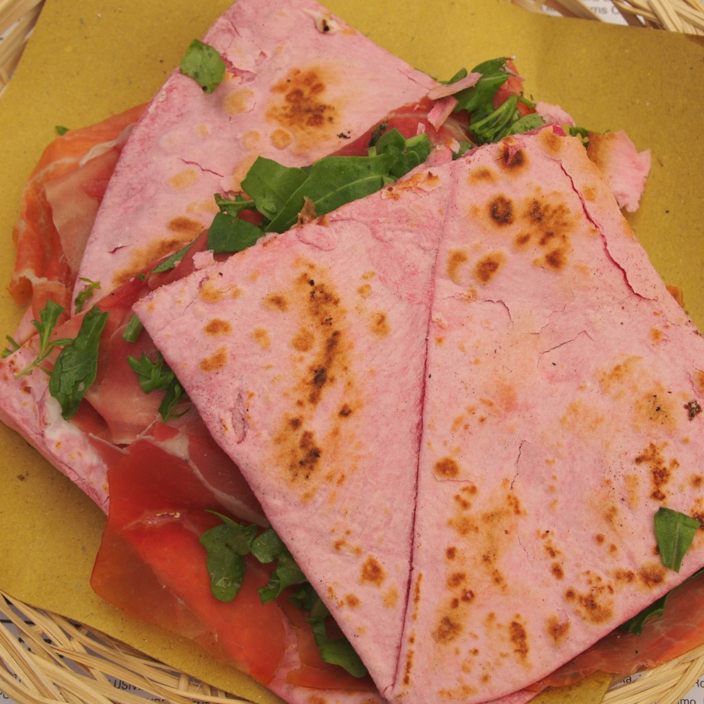 piadina rosa casina del bosco