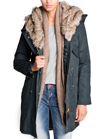 Parka blu con collo in pelliccia Mango autunno inverno 2013 2014