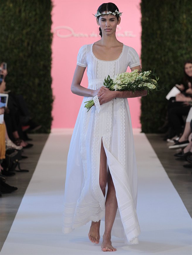 Oscar de la Renta sposa modello con spacco