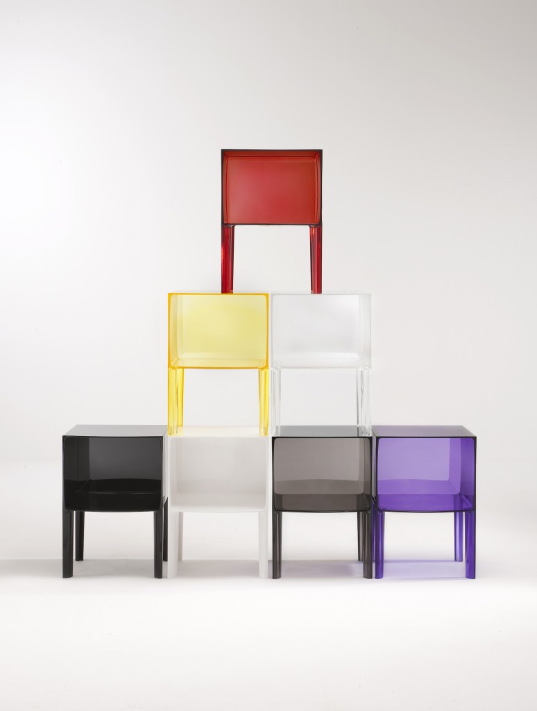 Kartell-Small-Ghost-Buster-Philippe-Starck-Eugeni-Quitllet