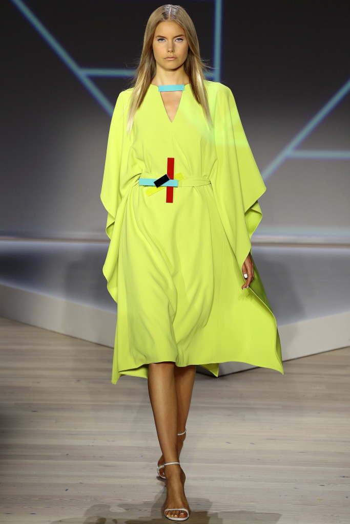 Pamella Roland abito giallo lime NY sfilata 2016