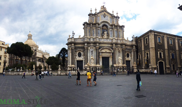 piazza-del-duomo-catania